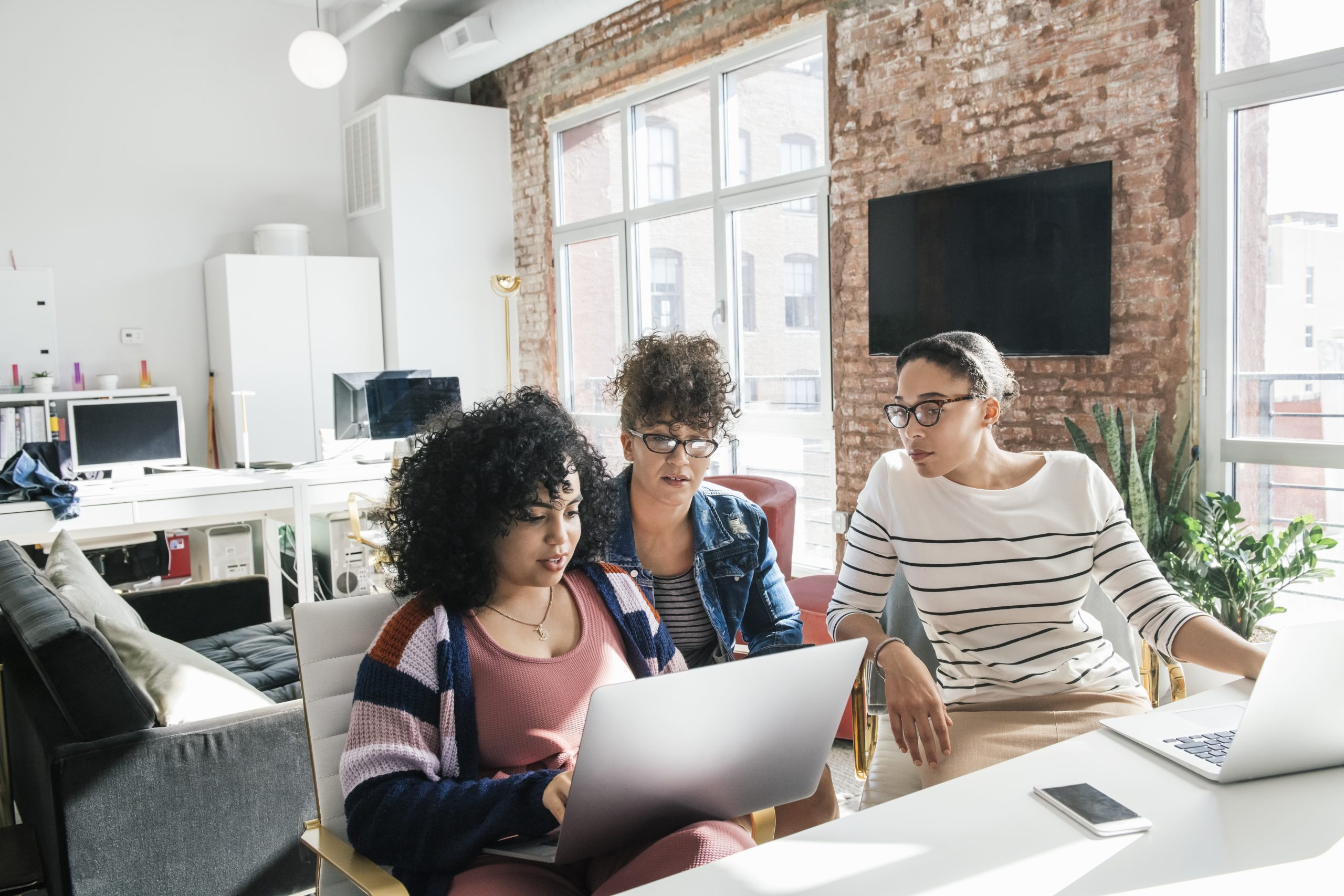 Learn with Claude: Anthropic Rolls Out New Coursera Courses to Foster Responsible AI Innovation and Workforce Evolution